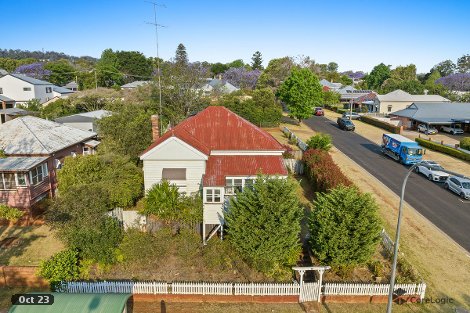 198 Ruthven St, North Toowoomba, QLD 4350