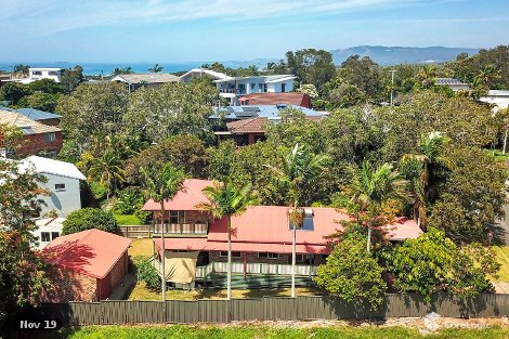 13 Dammerel Cres, Emerald Beach, NSW 2456