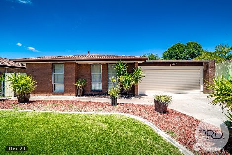 24 Dalman Pkwy, Glenfield Park, NSW 2650