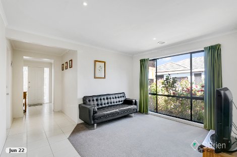 6 Dunferline Cres, Cranbourne, VIC 3977