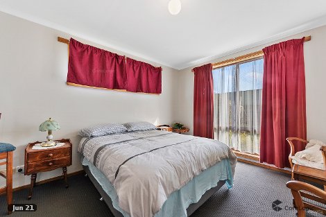 2/23 Henry St, Sheffield, TAS 7306