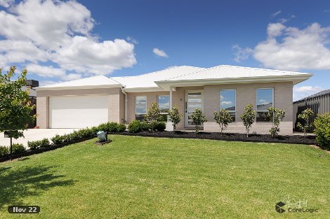 15 Baker St, Tangambalanga, VIC 3691