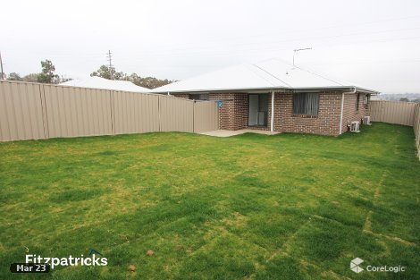 1/8 Kingsford Smith Rd, Boorooma, NSW 2650