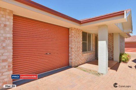 2/45 Crown St, West Tamworth, NSW 2340