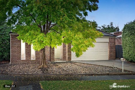 18 Britton Dr, Pakenham, VIC 3810