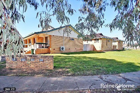 4/3 Joyes Pl, Tolland, NSW 2650