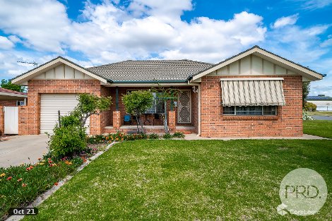 1/6 Bamarook Cres, Glenfield Park, NSW 2650