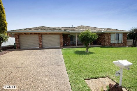 18 Amaroo St, Kooringal, NSW 2650