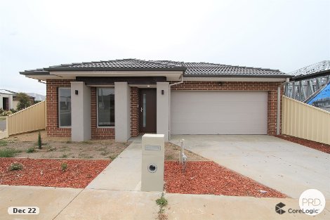 28 Presentation Bvd, Winter Valley, VIC 3358