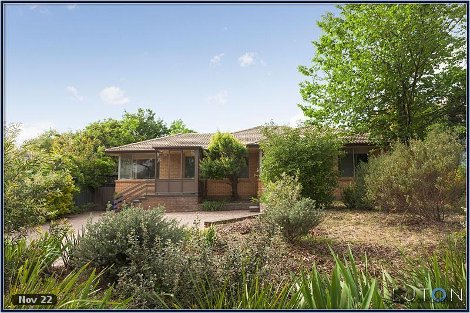 124 Eggleston Cres, Chifley, ACT 2606