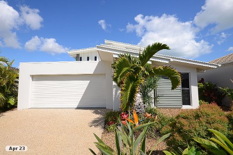 17 Lady Nelson Dr, Eli Waters, QLD 4655