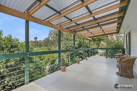 18 Moxhams Rd, Monbulk, VIC 3793