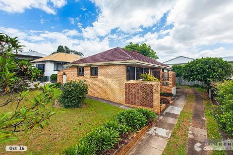 174 Edinburgh Castle Rd, Wavell Heights, QLD 4012