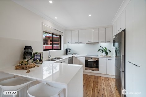 4 Unwin Cl, Narara, NSW 2250