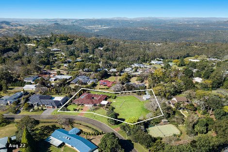 10 Golf Course Dr, Middle Ridge, QLD 4350