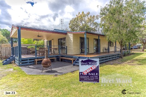 8 Third Pde, Raymond Island, VIC 3880