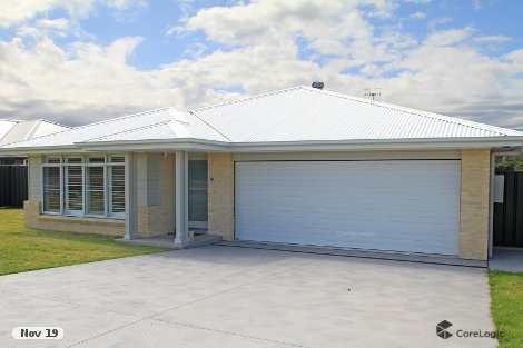 17 Hastings Pde, Sussex Inlet, NSW 2540