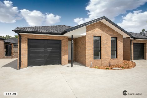 3/17 Regan Dr, Romsey, VIC 3434