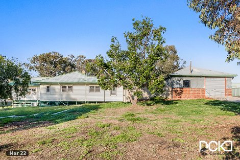 36 Averys Rd, Eaglehawk, VIC 3556