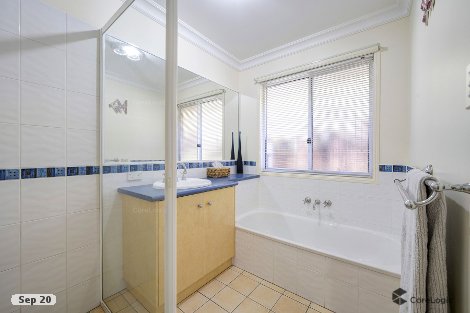 5 Holt St, Middle Ridge, QLD 4350