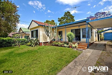 4 Faye Ave, Blakehurst, NSW 2221