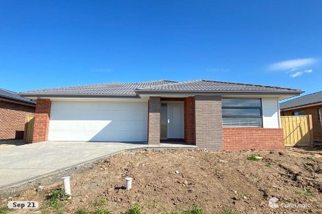 14 Sundance Bvd, Winter Valley, VIC 3358