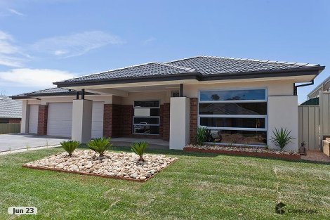 21 Mcconnell Dr, Junortoun, VIC 3551