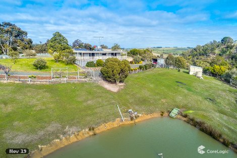 33 Wallaby Dr, Greendale, VIC 3341
