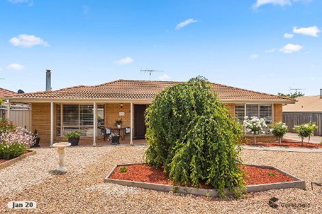 18 Clifton Dr, Bacchus Marsh, VIC 3340