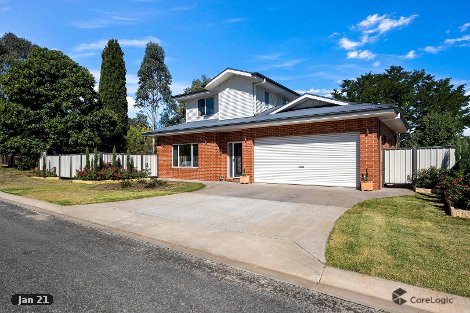 4 Armstrongs Rd, Porepunkah, VIC 3740