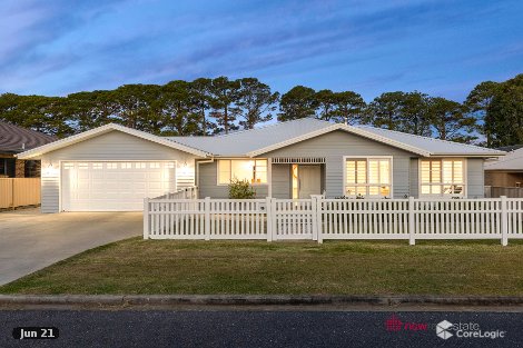 8 Thirteenth Ave, Sawtell, NSW 2452