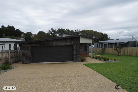 5 Warfe Dr, Lake Tyers Beach, VIC 3909