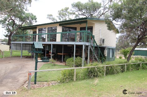 5 Mcphee Ave, Blanchetown, SA 5357