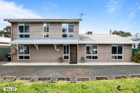 72 Main St, Gordon, VIC 3345