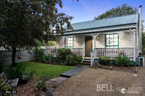 2 Victory Ave, Wandin North, VIC 3139