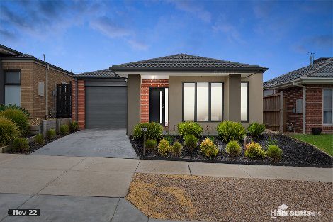 16 Papa Way, Officer, VIC 3809