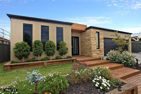 43 Hindmarsh Dr, Manor Lakes, VIC 3024