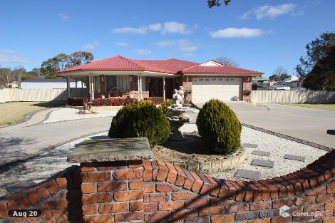 231 Douglas St, Tenterfield, NSW 2372