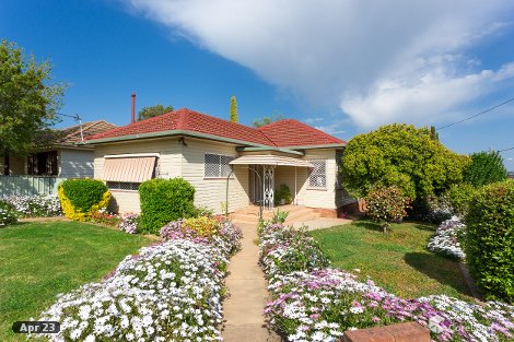 56 Heath St, Turvey Park, NSW 2650