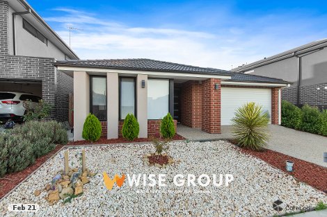 37 Rathberry Cct, Clyde North, VIC 3978