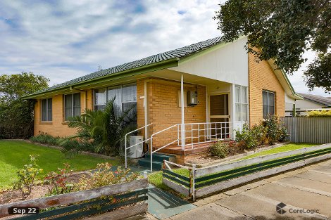 7 Pine Gr, Sale, VIC 3850