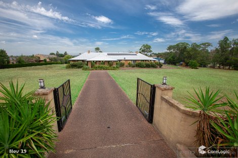 15 Forsythe Pde, Black Hill, NSW 2322