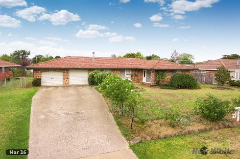 9 Dangar St, Uralla, NSW 2358