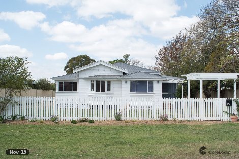 16 Steele St, Pittsworth, QLD 4356