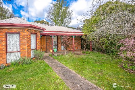 12 Rodney Dr, Woodend, VIC 3442