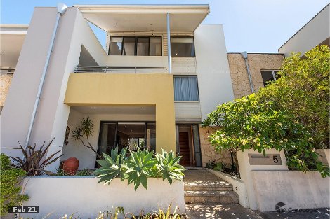 5 Bernier Rise, North Coogee, WA 6163