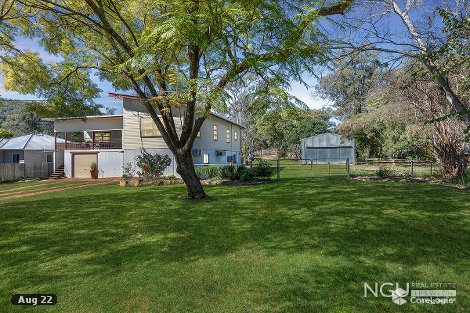 70 East St, Esk, QLD 4312