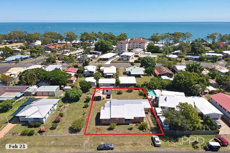 32-34 Ocean St, Torquay, QLD 4655