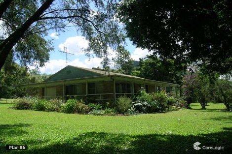 152 Coonowrin Rd, Glass House Mountains, QLD 4518