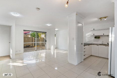 11/4 Waterway Ct, Churchlands, WA 6018